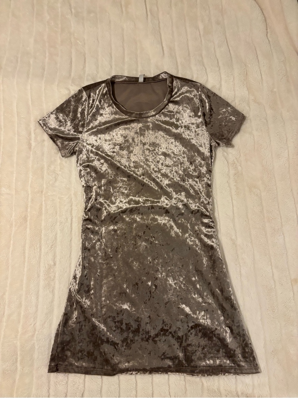 Crushed Velvet Short Sleeve Dress in Silver Taupe
